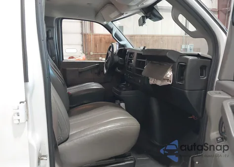 2021 Chevrolet Express Cargo Rwd 2500 Regular Wheelbase Wt from USA, damaged, VIN 1GCWGAFP7M1310209